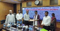পটুয়াখালী জেলা পরিষদের উদ্যোগে পাঁচ লাখ টাকার শিক্ষাবৃত্তি প্রদান