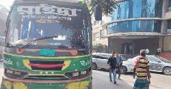 রাইদা বাসের ধাক্কায় হাত ভাঙল নারী পুলিশ কনস্টেবলের