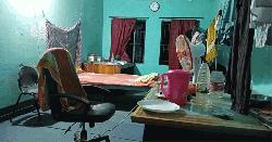 কলেজেই সংসার পেতে বসেছেন অধ্যক্ষ