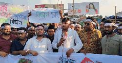কুমিল্লা বিভাগ বাস্তবায়নের দাবিতে চান্দিনা-বাগুর বাসস্ট্যান্ডে মানববন্ধন