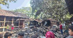 তিতাসের লালপুর বাজারে ভয়াবহ অগ্নিকাণ্ড