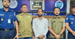 মামি ও মামাতো বোনকে হত্যার পর স্বর্ণালংকার নিয়ে পালানো পারভেজ গ্রেফতার