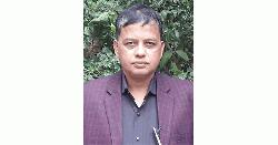 বসুরহাটে ৩৩ বছর ধরে এক পদে গোলাম সরওয়ারের বিরুদ্ধে দুর্নীতির অভিযোগ