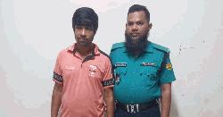 মোহাম্মদপুরে কুখ্যাত ‘রক্তচোষা জনি’ চক্রের সহযোগী ‘রগকাটা সুমন’ গ্রেপ্তার