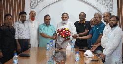 নবনির্বাচিত সাংবাদিক কমিটির সঙ্গে যশোর জামায়াত নেতাদের শুভেচ্ছা বিনিময়