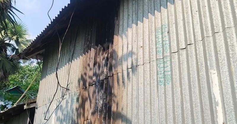ভালুকায় বসতঘরে অগ্নিসংযোগ, অল্পের জন্য রক্ষা পেল পরিবার