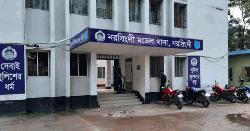 নরসিংদীতে ঘুমন্ত স্ত্রী-সন্তানসহ ছয়জনকে পুড়িয়ে হত্যার চেষ্টা