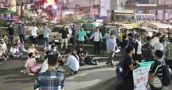 মধ্যরাতে এনসিপি কার্যালয়ের সামনে সড়ক অবরোধ করে বিক্ষোভ