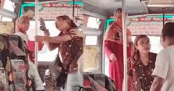 লোকাল বাসে পোশাক নিয়ে কটূক্তি, জুতাপেটা করলেন তরুণী