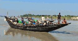 নিষেধাজ্ঞায় দিশেহারা মোংলাসহ উপকূলের জেলেরা