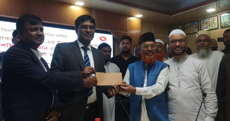 পঞ্চগড় হাসপাতালের নতুন ভবন চালু করতে জামায়াতের ১০ লাখ টাকা অনুদান