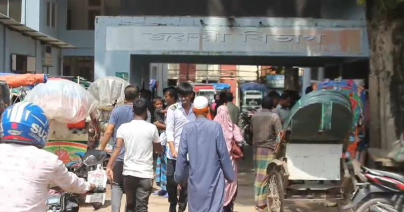 রাজবাড়ীতে মোটরসাইকেল নিয়ন্ত্রণ হারিয়ে ডিভাইডারে ধাক্কায় নিহত ১