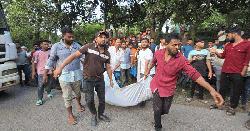 লরিচাপায় প্রাণ গেলো নববিবাহিত এক যুবকের