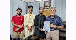 মানোন্নয়ন নীতিমালা সংস্কার ও বিশেষ পরীক্ষার দাবিতে জাকসুর স্মারকলিপি