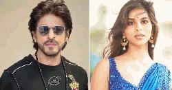 প্রকাশ্যেই মেয়েকে শাসন করলেন শাহরুখ খান