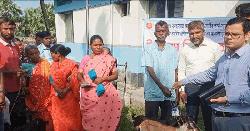 পাঁচবিবিতে ক্ষুদ্র নৃ-গোষ্ঠীর মাঝে ছাগল বিতরণ 