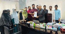 রাবির হল উন্নয়ন ফি বাতিলের দাবিতে উপাচার্য বরাবর স্মারকলিপি