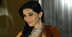নারী নিয়ে আলোচনা মানেই যৌনতার গল্প: অমৃতা রাও