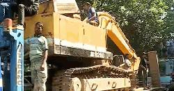 ধানমন্ডি ৩২ নম্বরে আবারও বুলডোজার অভিযান
