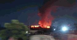 রাজধানীর কুড়িলে রিকশা গ্যারেজে আগুন