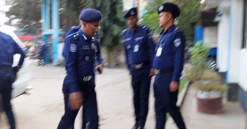 যশোরে নরসুন্দরকে ছুরিকাঘাত