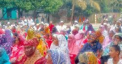 তারেক জিয়ার জন্মদিন উপলক্ষ্যে গজারিয়ায় দুস্হদের মাঝে শীত বস্ত্র বিতরণ 