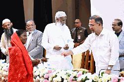 সাম্প্রদায়িক উসকানি ঠেকাতে সবাইকে সতর্ক থাকার আহ্বান প্রধানমন্ত্রীর
