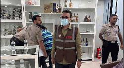 সালমান মুক্তাদিরের শ্বশুরের ৪ মদের গুদাম সিলগালা