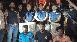 মোংলায় ৩ মণ গাঁজাসহ তিনজন আটক