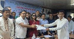 পাইকগাছায় ১৫১ পূজামণ্ডপে ১০ লাখ ৫৭ হাজার টাকা সহায়তা