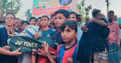 গুরুদাসপুরে চেয়ারম্যান প্রার্থী মুক্তার গণসংযোগ