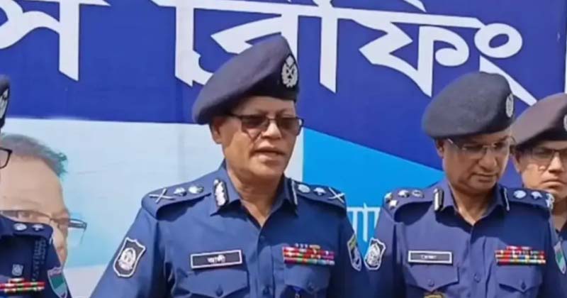 সরকার অনুমোদন দিলে ক্রসফায়ারেও পিছপা হবে না পুলিশ: আইজিপি